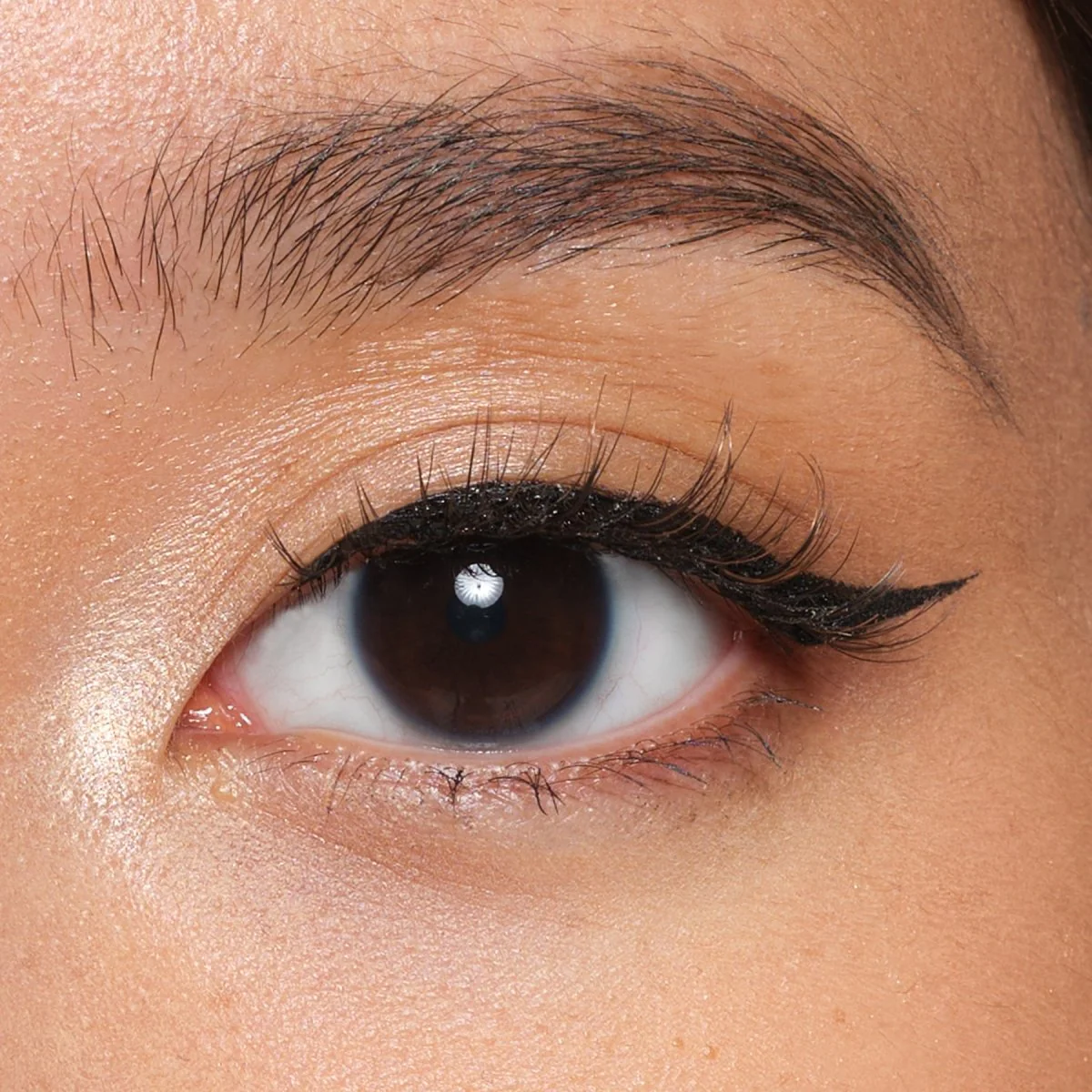 Aura Magnetic Eyelashes - Image 3